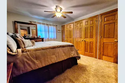 7009 Pearl City Road, Freeport, IL 61032 - Photo 18