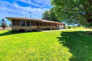 7009 Pearl City Rd, Freeport, IL 61032 - Photo 34