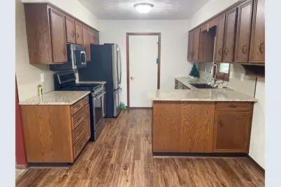 618 E Macomb Street, Belvidere, IL 61008 - Photo 8