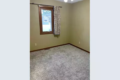618 E Macomb Street, Belvidere, IL 61008 - Photo 14