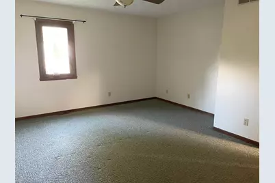 618 E Macomb Street, Belvidere, IL 61008 - Photo 10