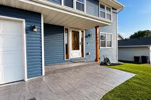 5451 Pocono Dr, Loves Park, IL 61111 - Photo 2