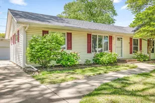 8318 Cameo Dr, Machesney Park, IL 61115 - Photo 4