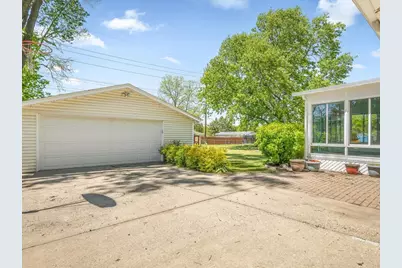 8318 Cameo Drive, Machesney Park, IL 61115 - Photo 40