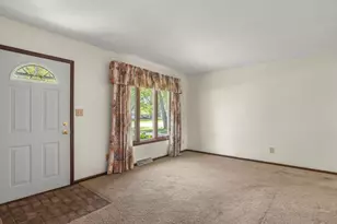 8318 Cameo Dr, Machesney Park, IL 61115 - Photo 6