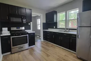 1406 S Bloomington St, Streator, IL 61364 - Photo 2