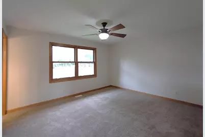154 NW Columbia Street, Poplar Grove, IL 61065 - Photo 16