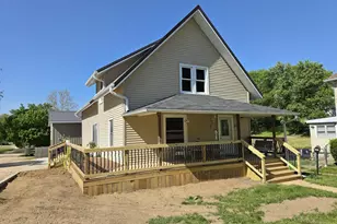 102 E State Rd, Mount Carroll, IL 61053 - Photo 2