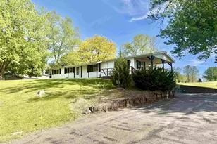 320 W Benton St, Mount Carroll, IL 61053 - Photo 2