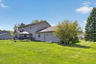 12117 Whispering Winds Dr, Roscoe, IL 61073 - Photo 44