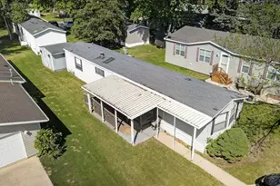 501 Lindenwood Dr, Belvidere, IL 61008 - Photo 4