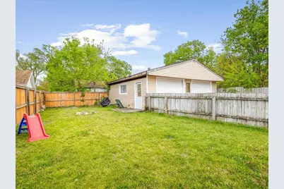 131 S 8th Street, South Beloit, IL 61080 - Photo 6