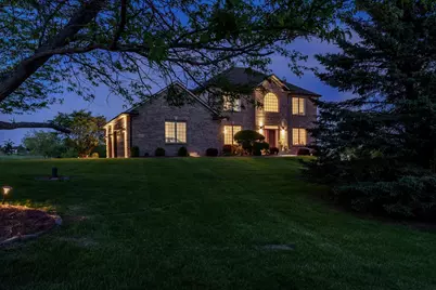 12807 Skyline Drive, Roscoe, IL 61073 - Photo 2