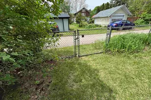 2024 Cumberland St, Rockford, IL 61103 - Photo 32