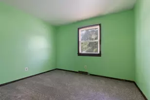2618 Pleasant View Ave, Rockford, IL 61108 - Photo 10