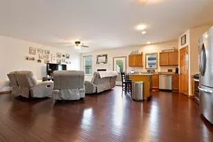 6424 Edgewood Rd, Machesney Park, IL 61115 - Photo 4