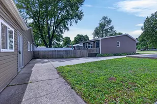 7917-7921 Venus St, Loves Park, IL 61111 - Photo 38