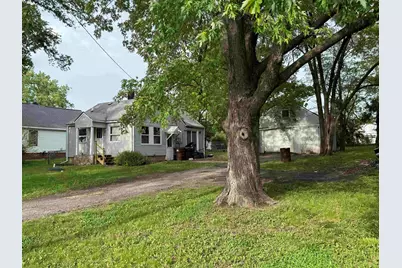 1319 N Springfield Avenue, Rockford, IL 61101 - Photo 2