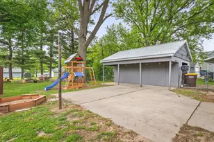 404 S 9th St, Oregon, IL 61061 - Photo 26