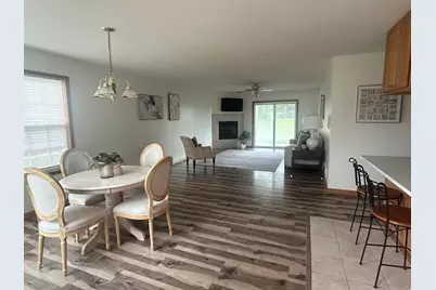 6334 Oak Crest Lane, Loves Park, IL 61111 - Photo 2