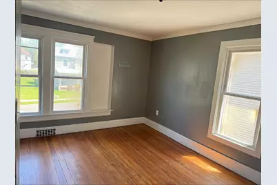 704 S Carroll Avenue, Freeport, IL 61032 - Photo 20