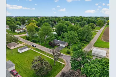 405 W Cherry Street, Forreston, IL 61030 - Photo 34