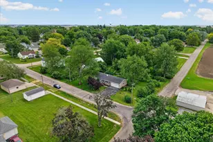 405 W Cherry St, Forreston, IL 61030 - Photo 34