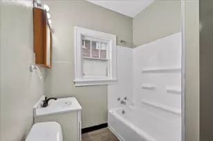 1526 10th St, Rockford, IL 61104 - Photo 18