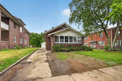 1526 10th Street, Rockford, IL 61104 - Photo 2