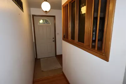 916 Crystal Court, Machesney Park, IL 61115 - Photo 8