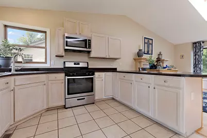 128 SE Brandywine Drive, Poplar Grove, IL 61065 - Photo 6