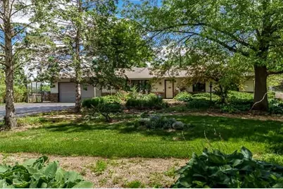 12425 Olson Road, Caledonia, IL 61011 - Photo 2