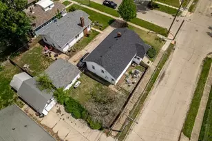 1602 Price St, Rockford, IL 61103 - Photo 6