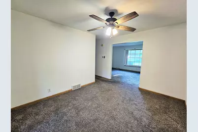 1926 Apple Tree Lane, Rockford, IL 61108 - Photo 8
