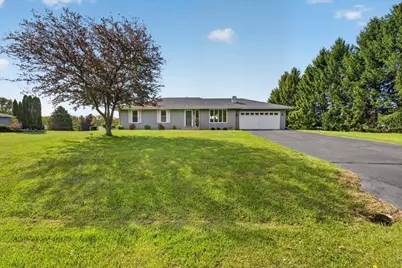 6137 Upper Ridge Way, Roscoe, IL 61073 - Photo 2