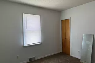 330 California Ave, Savanna, IL 61074 - Photo 8