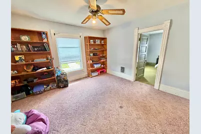 617 East Avenue, Belvidere, IL 61008 - Photo 24