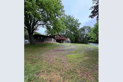 7705 E Rockton Road, Roscoe, IL 61073 - Photo 2