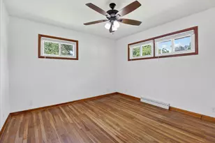 908 S Bauch Ave, Freeport, IL 61032 - Photo 16