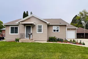 1655 S Chicago, Freeport, IL 61032 - Photo 26