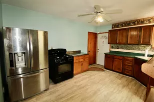 1221 Blaisdell St, Rockford, IL 61101 - Photo 10