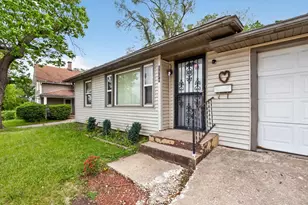 1130 Sherman Ave, Rockford, IL 61101 - Photo 4