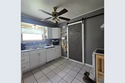 1105 Oakley Street, Belvidere, IL 61008 - Photo 4