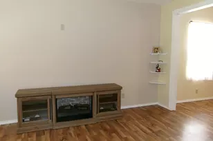1117 Hennepin St, Lasalle, IL 61301 - Photo 2