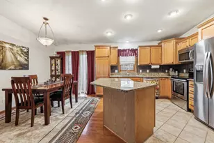465 Peach St, East Dubuque, IL 61025 - Photo 6