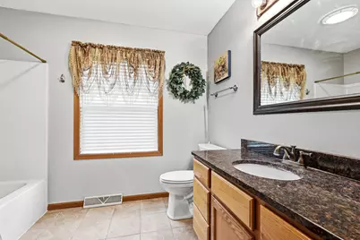 465 Peach Street, East Dubuque, IL 61025 - Photo 16