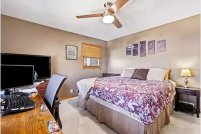 950 Hiawatha Drive, East Dubuque, IL 61025 - Photo 22