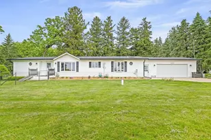 8500 Manchester Rd, Capron, IL 61012 - Photo 2