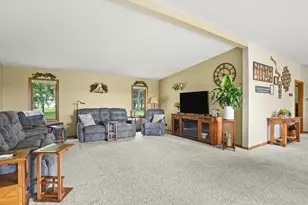 8500 Manchester Rd, Capron, IL 61012 - Photo 18