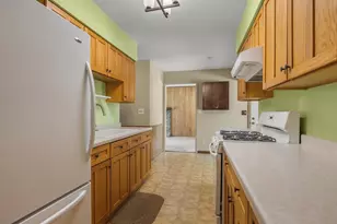 4704 Cayuga Rd, Rockford, IL 61107 - Photo 12